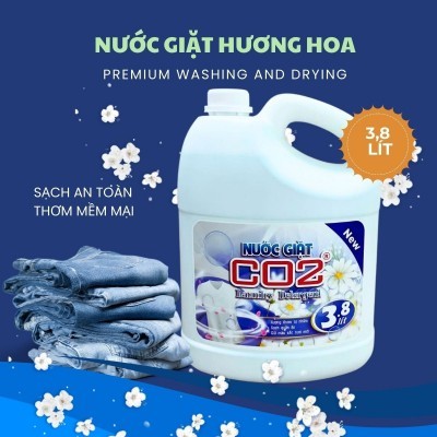 Nước Giặt CO2 HƯƠNG HOA  giúp xoáy tan vết bẩn cứng đầu hiệu quả - 3,8 lít