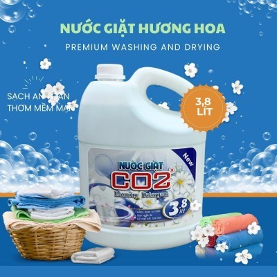 Nước Giặt CO2 HƯƠNG HOA  giúp xoáy tan vết bẩn cứng đầu hiệu quả - 3,8 lít