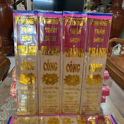 Nhang trầm hộp Mk viền hồng xanh