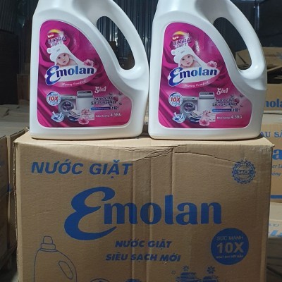 Nước giặt Emolan công nghệ mới đánh bay vết bận mới 5 in 1 hương COMFOR 4.5L -  Thùng 4 can.