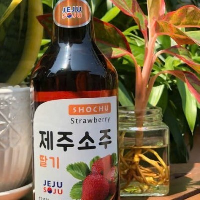 Rượu Jisan Soju (Vị Dâu) - 18% vol, 360ml