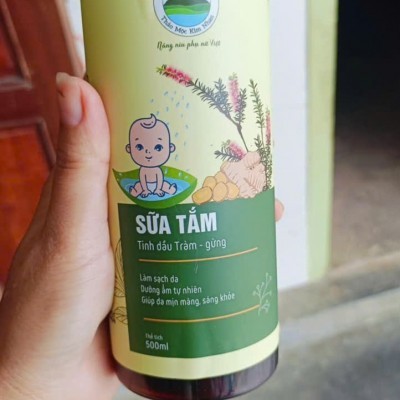 Sữa tắm tinh dầu tràm và gừng