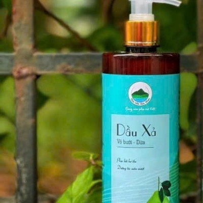 Dầu xả chiết xuất tự nhiên vỏ bưởi - dừa chai 500 ml